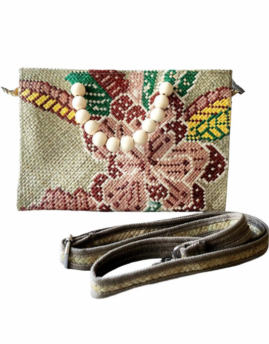 Stylish Handwoven Amparo Bag, designed with a blend of tradition and modern fashion, supporting local artisans.