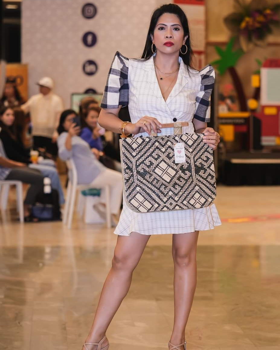 Fab-Rika Woven Document Bag: Rufino – Stylish & Functional